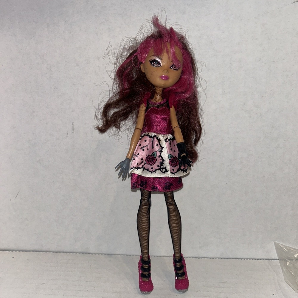 Ever After High Briar‎ Beauty Hat-tastic Tea Party Doll C2